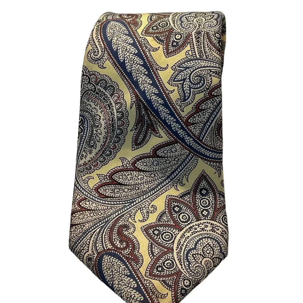 Elegant Men's Silk Neckties Set‎ - Polka Dot, Paisley, and Floral Patterns Z-17